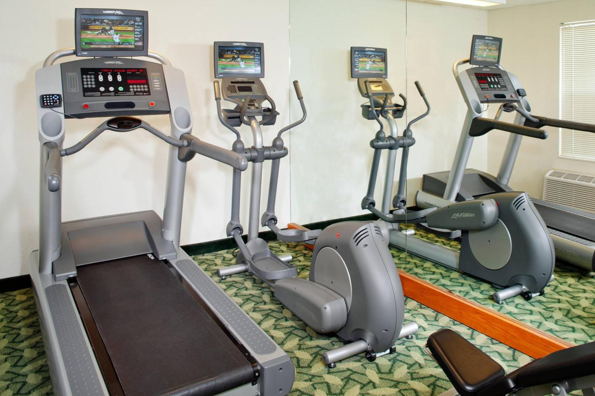 Towneplace Suites By Marriott Cleveland Westlake Bagian luar foto