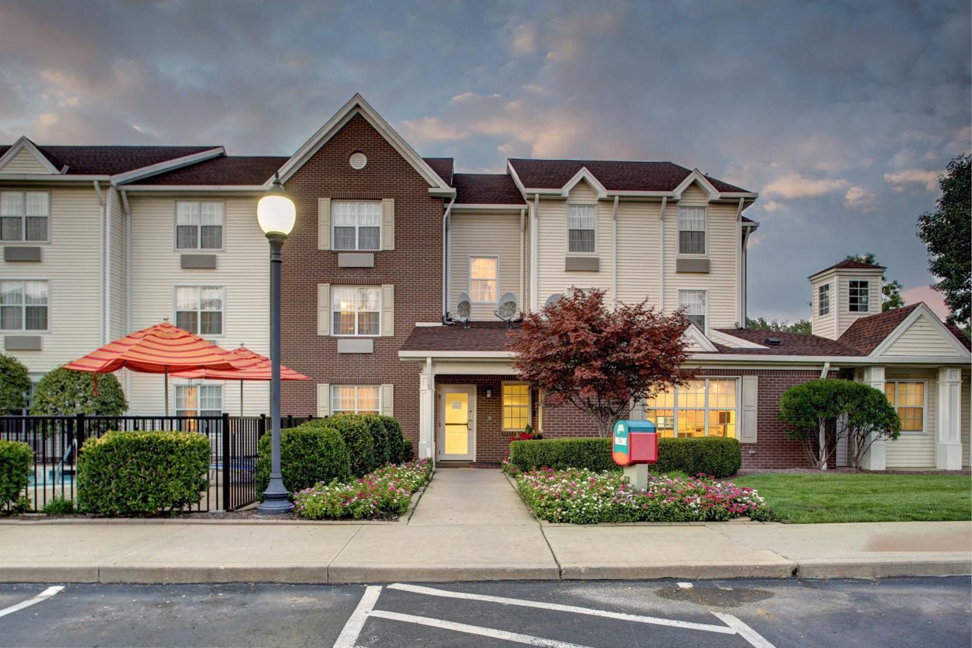Towneplace Suites By Marriott Cleveland Westlake Bagian luar foto