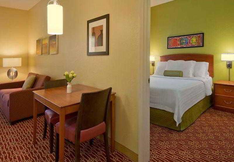 Towneplace Suites By Marriott Cleveland Westlake Bagian luar foto